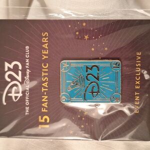 D23 15 Fan-tastic Years Pin